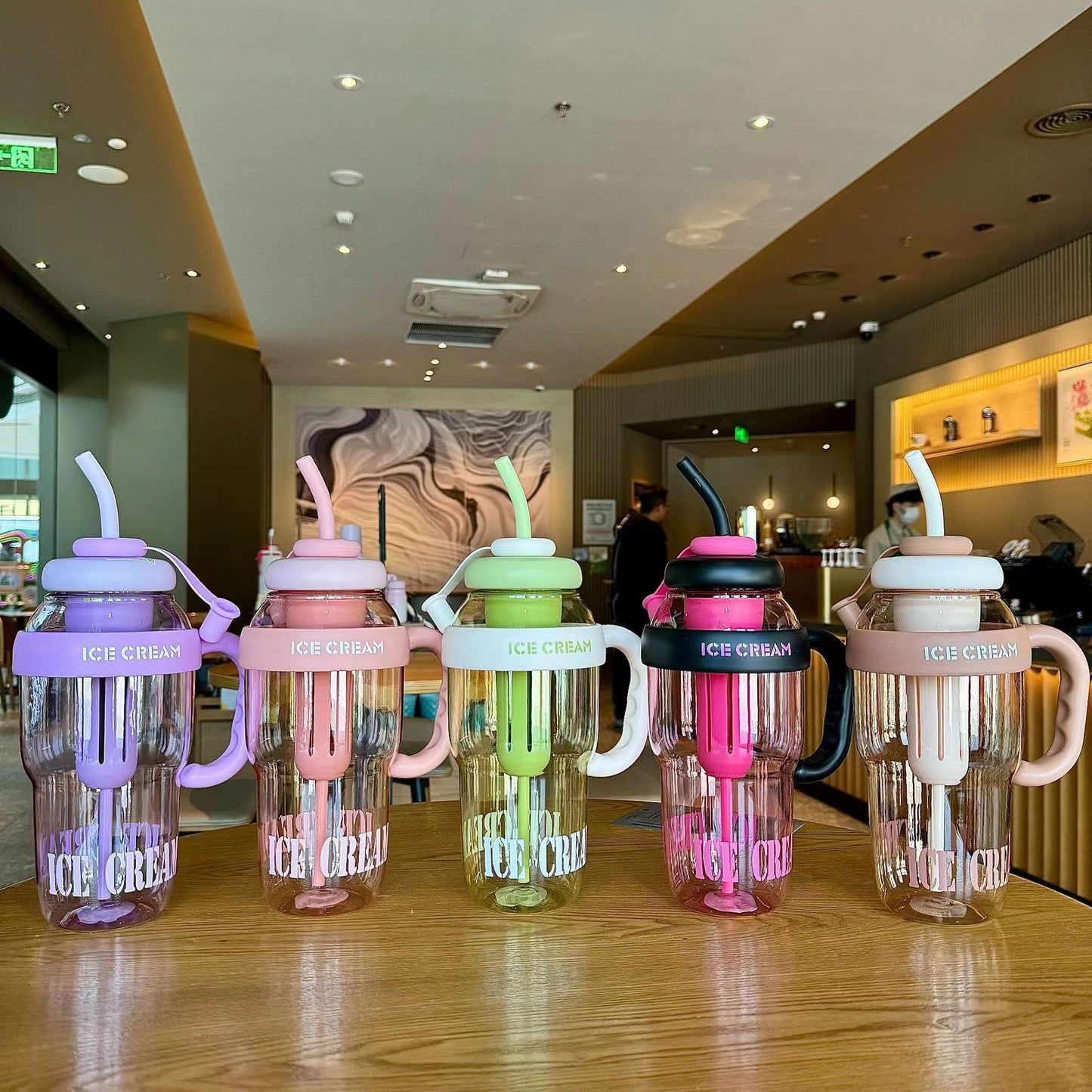 Large capacity plastic cup outdoor sports portable water bottle food grade