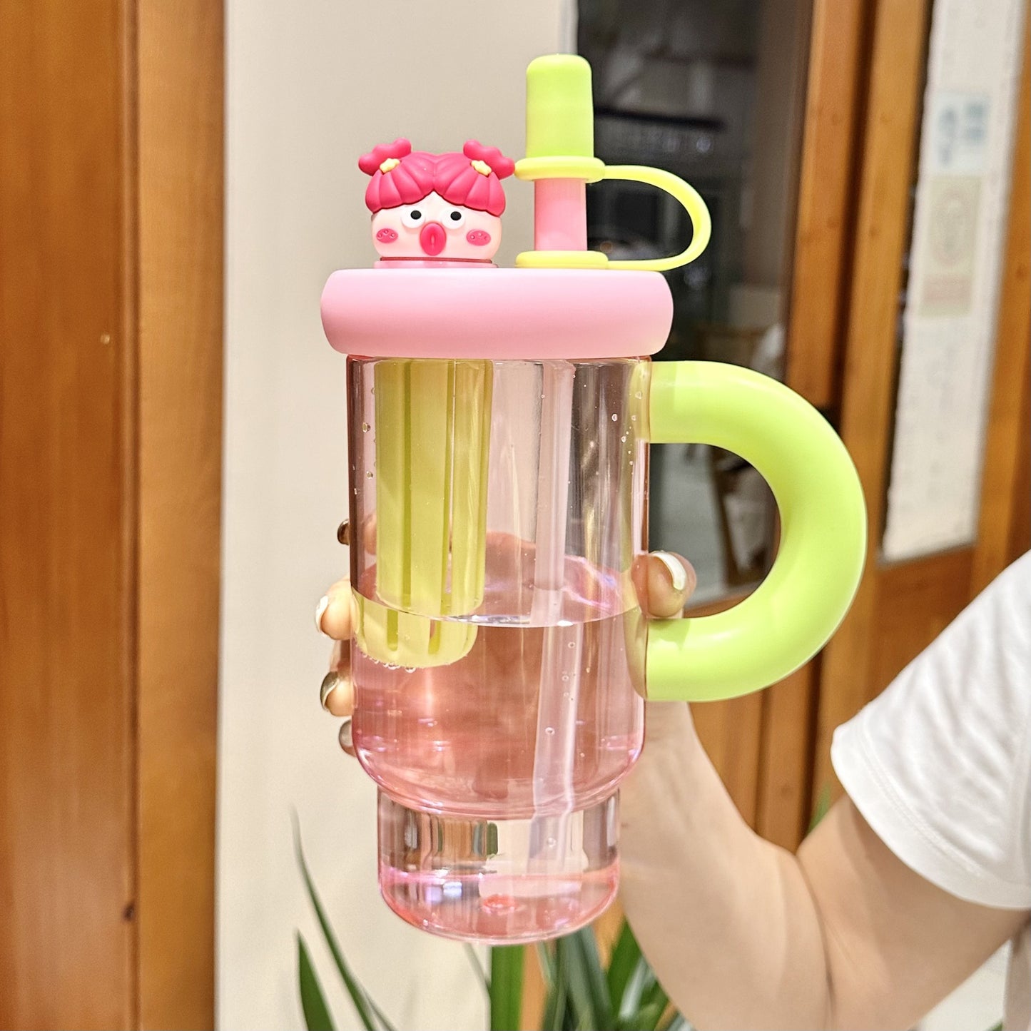 Large Capacity Plastic Cup Cute Straw Handle Cup Outdoor Sports Fitness Office