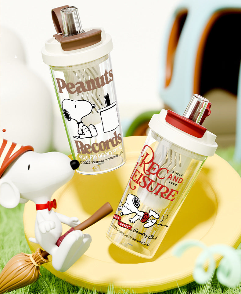 Snoopy Children's Plastic Large Capacity Straw Plastic Cup